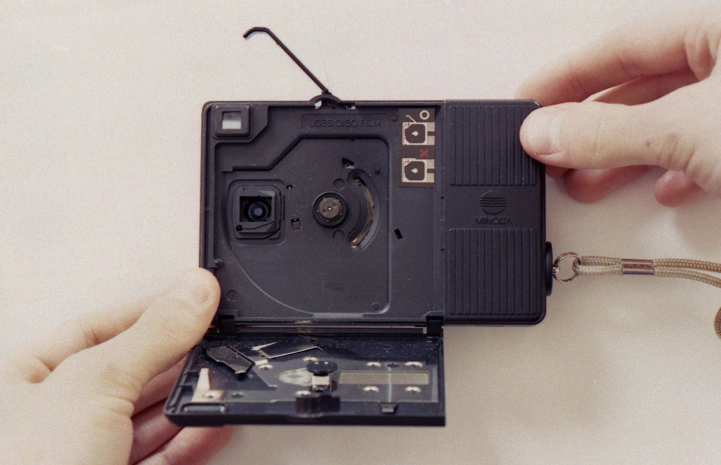 Minolta Disc-5 — Aperture Preview